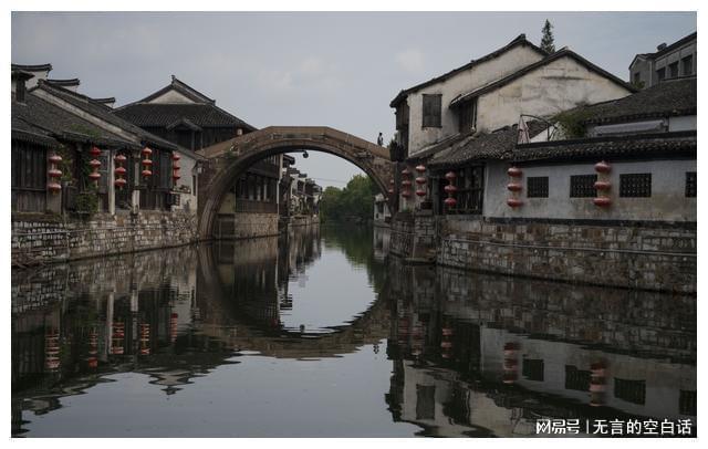 四大三年，跳槽后发现新公司不合适，是再回四大还是再跳槽？